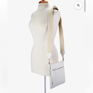 Gigi New York Kit Messenger Crossbody Bag with Beige Strap